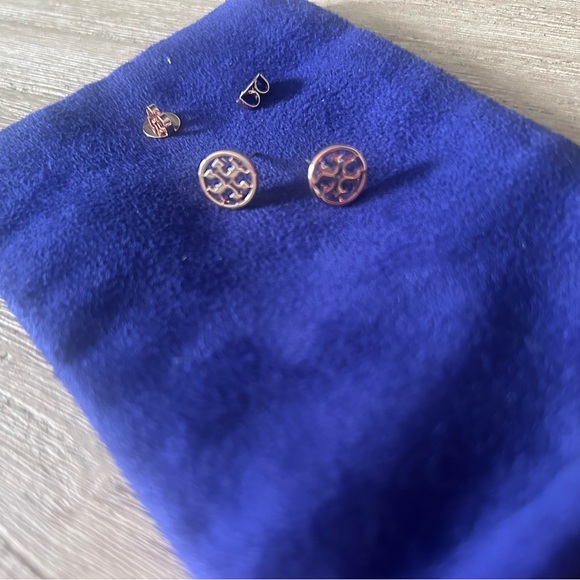 Tory Burch Rose Gold Logo Stud Earrings - Picture 2 of 2